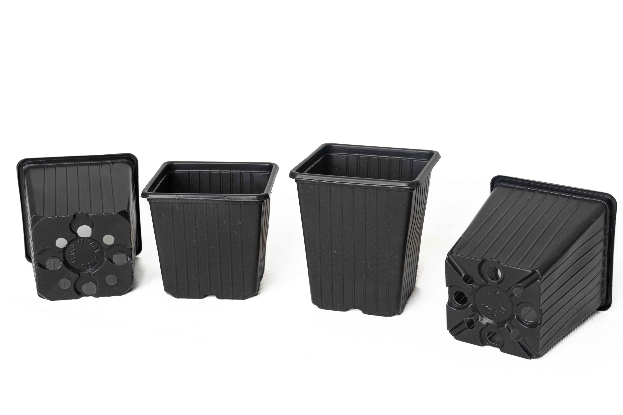 Siyah kare thermoform saksı